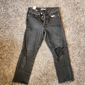 Levi's Wedgie Straight Leg  Black Eomens Jeans with Distressed Knee W27 L26